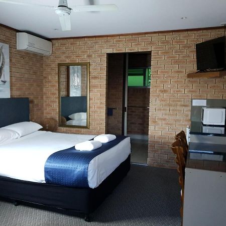 Pacific Paradise Airport Motel Esterno foto
