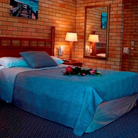 Pacific Paradise Airport Motel Esterno foto